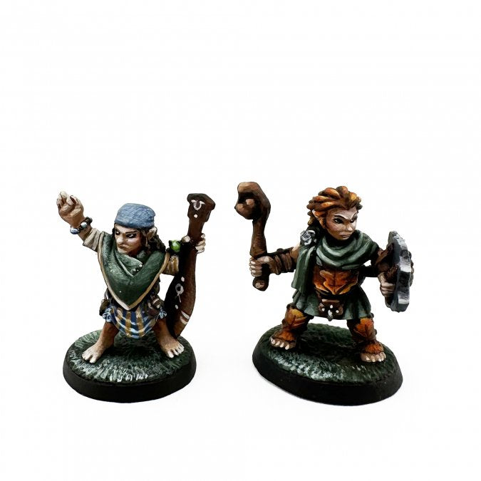 Reaper Bones 07105 Halfling Druid and River Witch | GrognardGamesBatavia