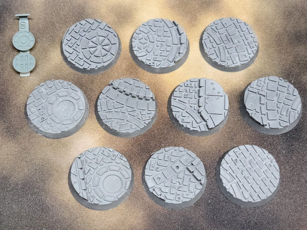 Elrik's Hobbies: Imperial Walkway Bases 28.5mm 10 Pack | GrognardGamesBatavia