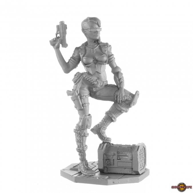 50356 Reaper Bones Scarlet, Cyberist Dustrunner | GrognardGamesBatavia