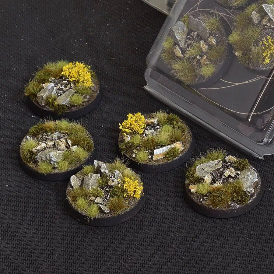 Gamers Grass Battle Ready Bases Highland 40mm Round | GrognardGamesBatavia