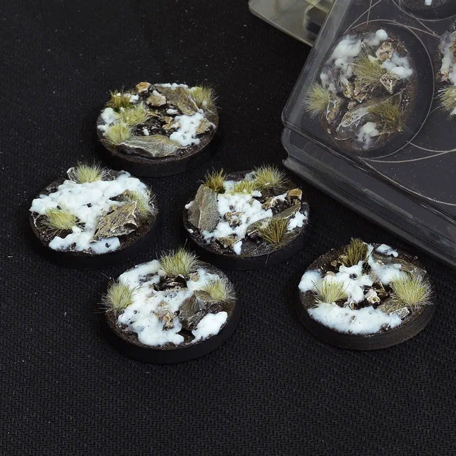 Gamers Grass Battle Ready Bases Winter 40mm Round | GrognardGamesBatavia