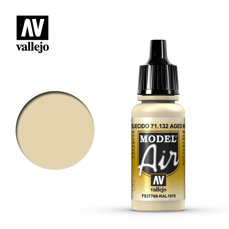 71.132 Vallejo Model Air Aged White | GrognardGamesBatavia