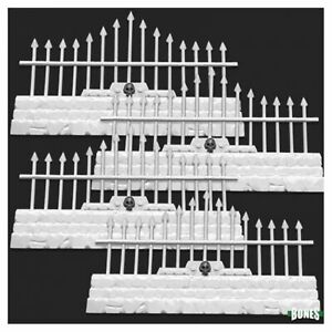 Bones 77532 Graveyard Long Fences (4) | GrognardGamesBatavia