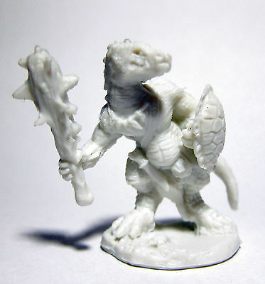 Bones 77426 Lizardman W/club & Shield | GrognardGamesBatavia